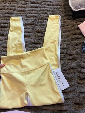 Athleta yellow leggings brand new with tag size extra small